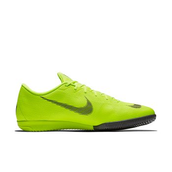 tênis da nike de futsal